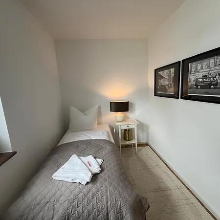 Gaestehaus Ferdinand Zwickau-werdau فيلة Werdau